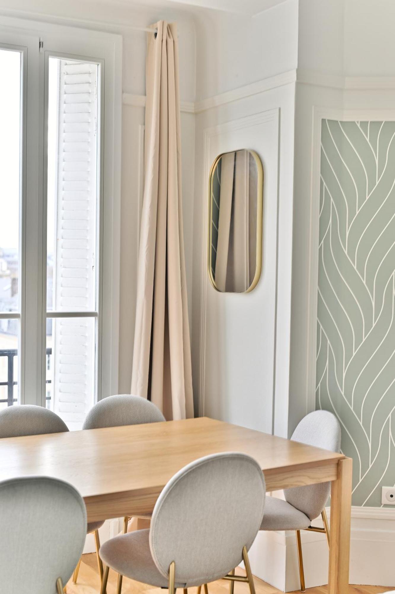 Proche 17eme Arrondissement - Apartment *